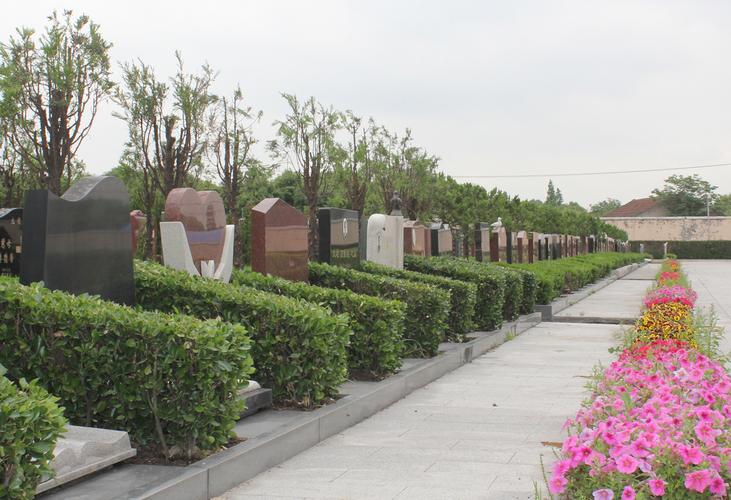 西园公墓有安全保障措施吗？