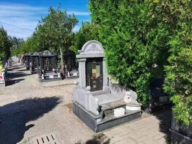 西园公墓有停车位吗？